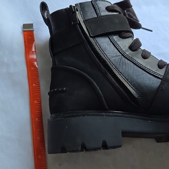 UGG NOE Boots with Buckles - Picture 11 of 13